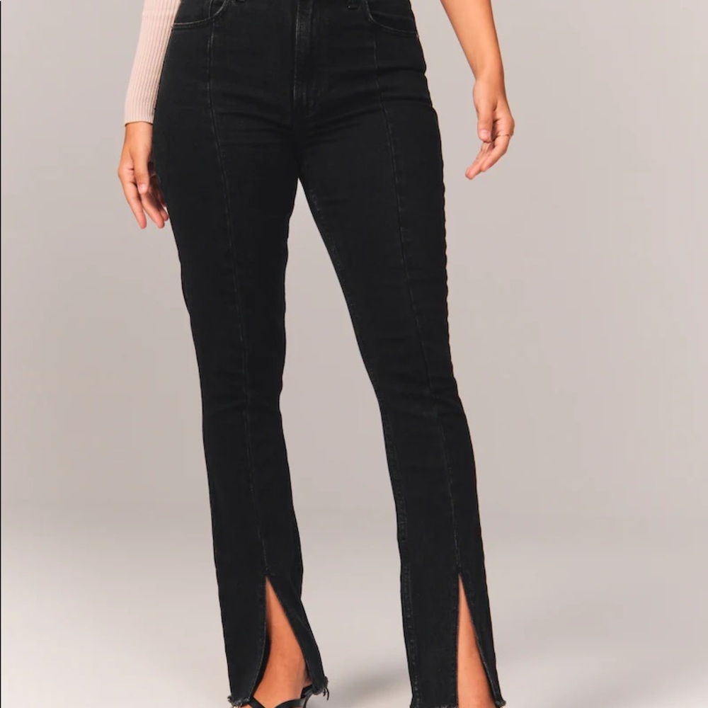 ABERCROMBIE CURVE LOVE HIGH RISE FLARE JEANS (LONG)